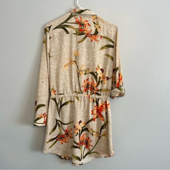 Chico's Spring Lily Utility Shirt Tunic Floral Button Up Roll Tab Sz M Vacation - Picture 15 of 15